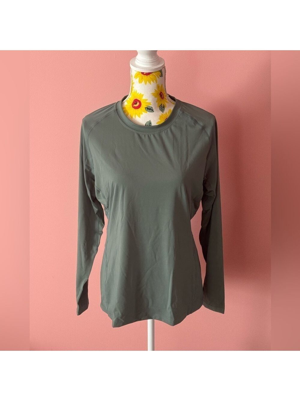 Experience the Ultimate Comfort and Performance with Anivivo's Sport Shirt